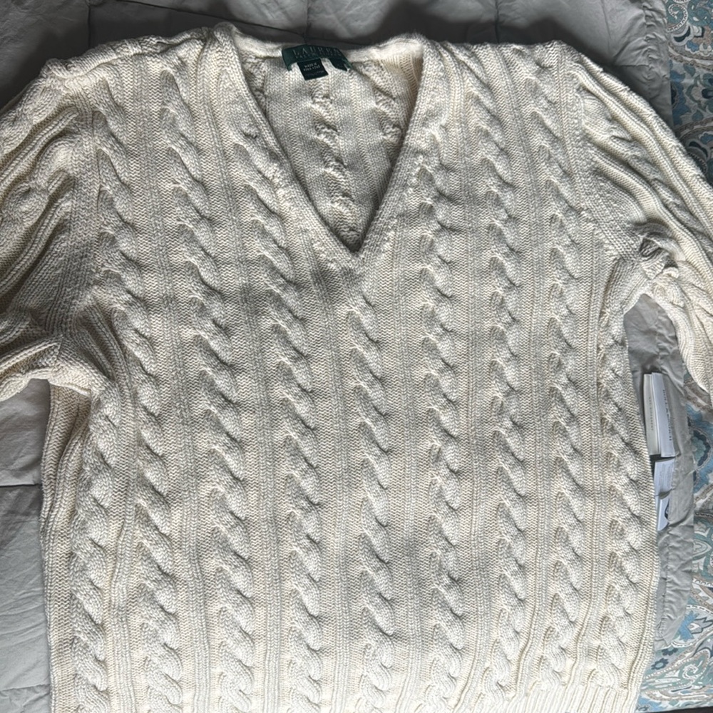 Excellent condition, thick cotton sweater